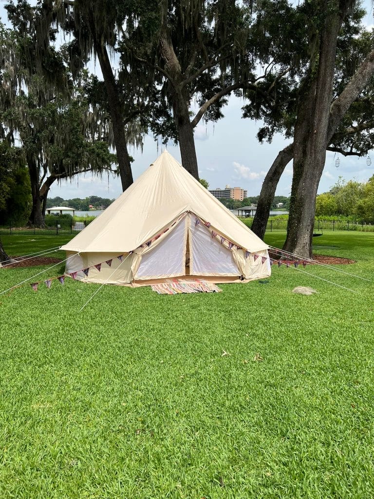Outdoor Glamping